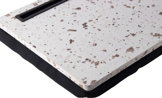 Gusta - Knietafel