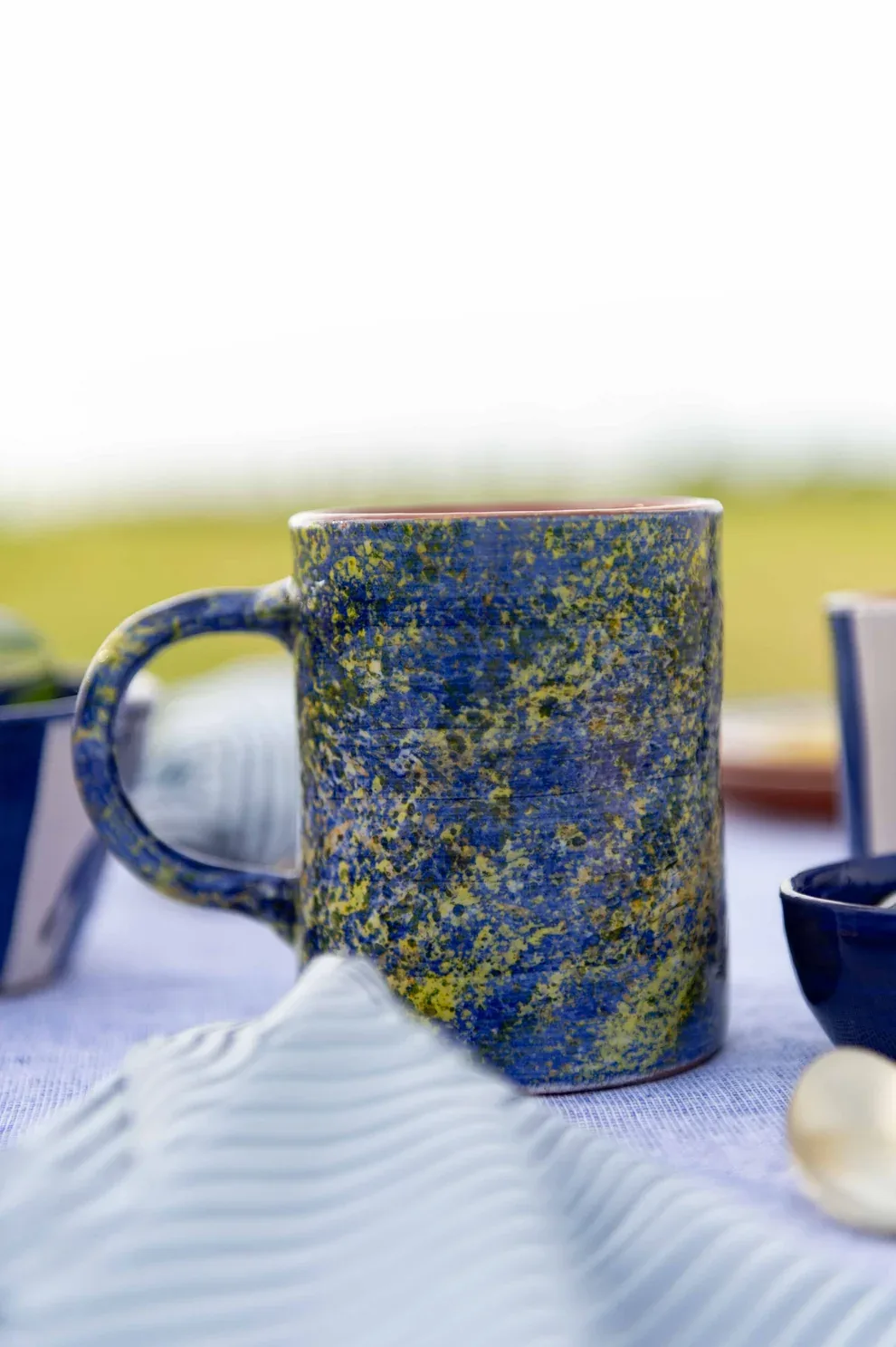 Sus.Studio - Azura Mok met oor Spetter, 275ml, blauw/geel/wit