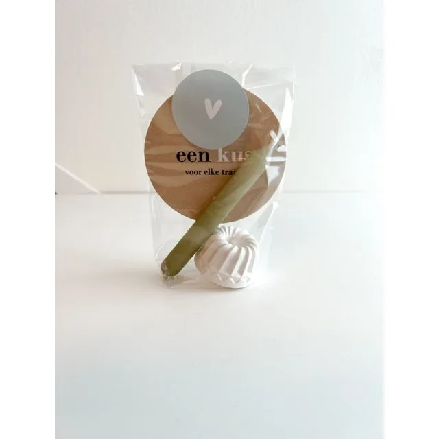 Mini Cadeautje Staand, Een Kus